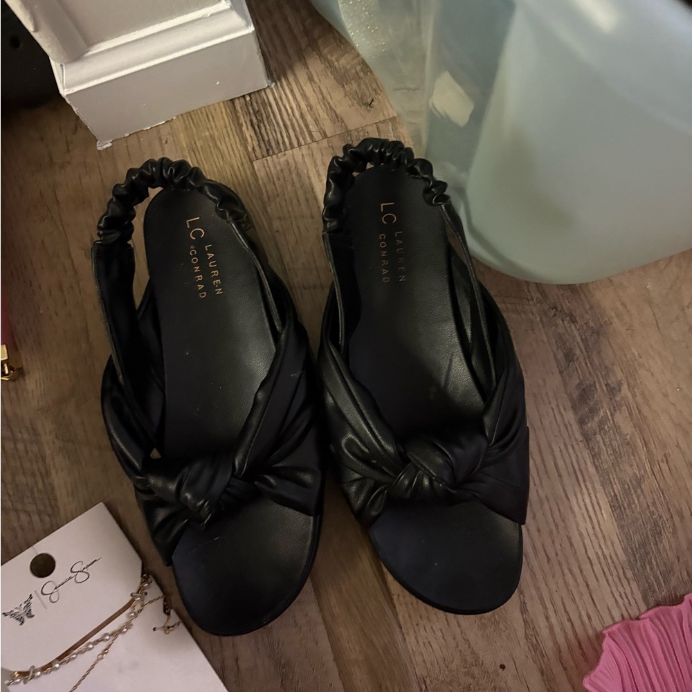 LC Lauren Conrad Black Knotted Sandals